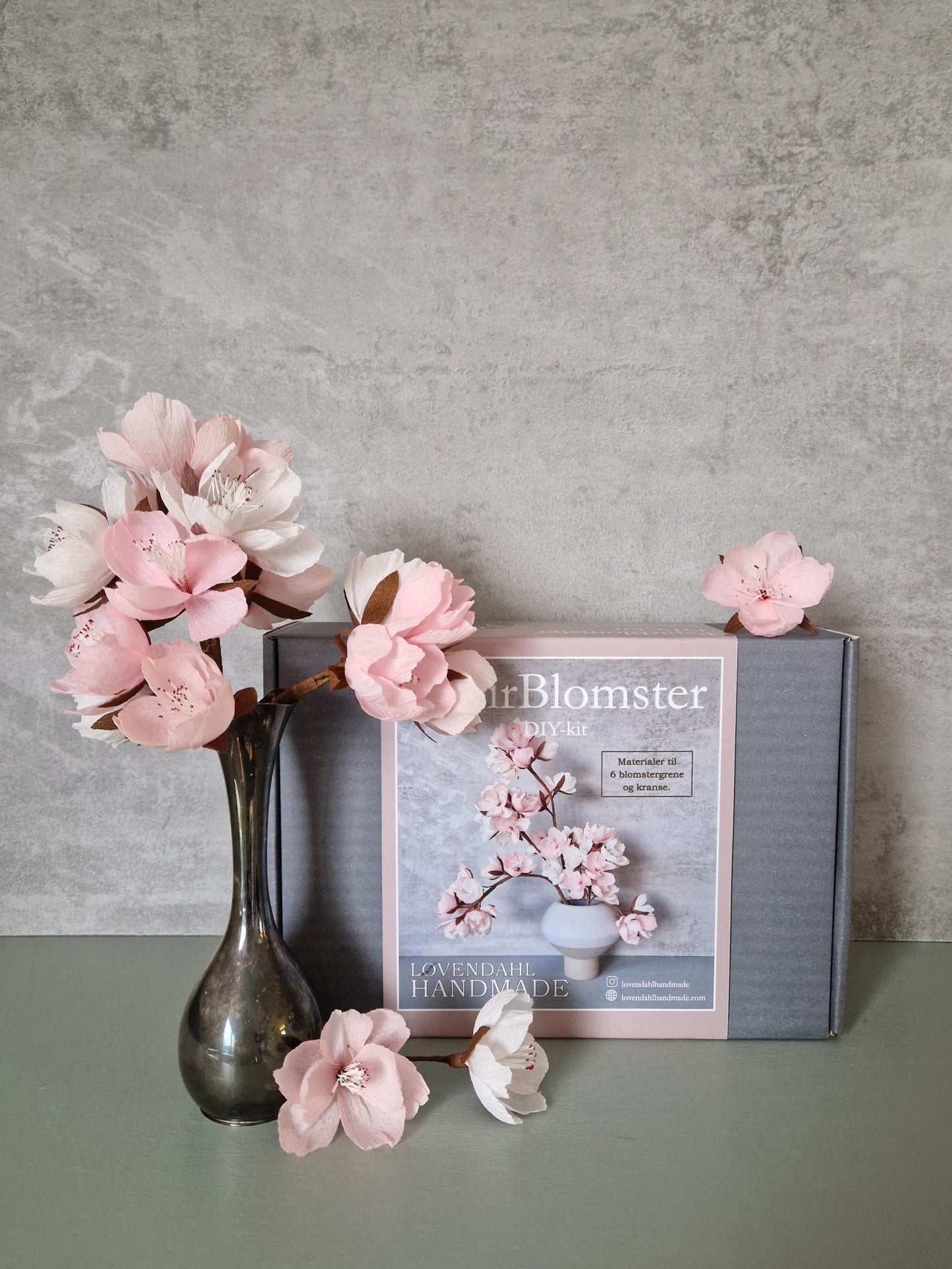Diy kit med kirsebærblomster