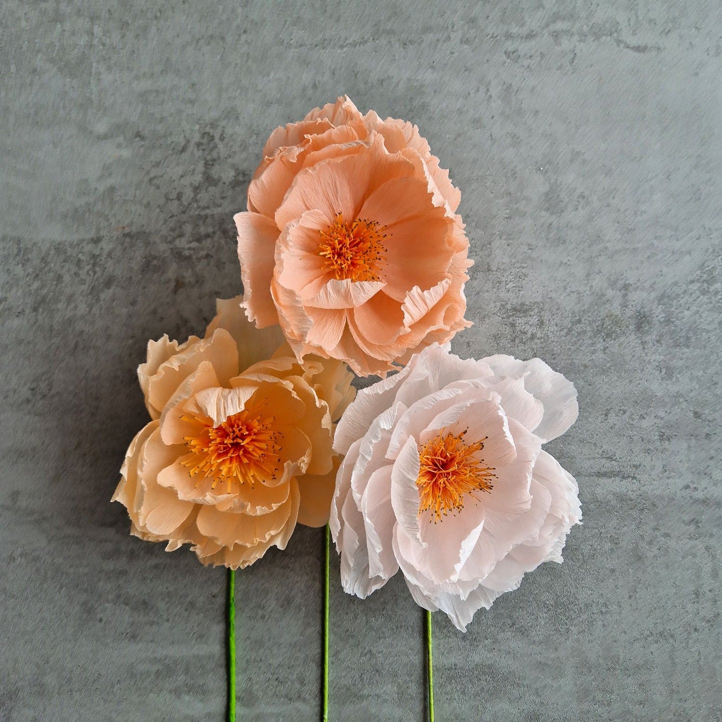 Crepepapirblomster og papirblomster i crepepapir