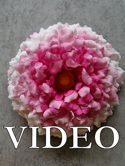 Vægblomst i pink crepepapir med LED lys – DIY kit inkl. materialer.